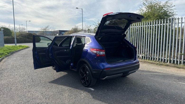 Nissan Qashqai 1.2 DiG-T Tekna 5dr Petrol Hatchback